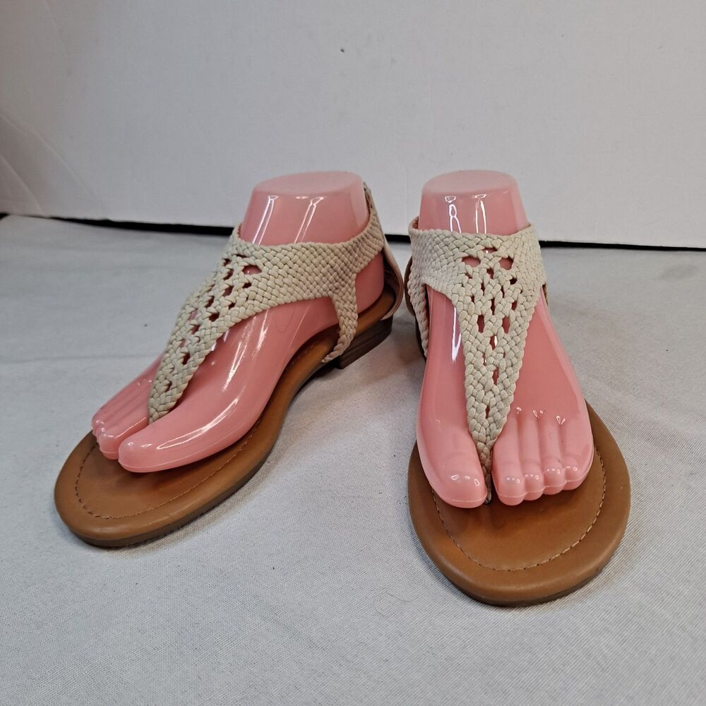 Maurices Paris Crochet Thong Sandals Womens Size 8M Beige Flats Boho Cottagecore